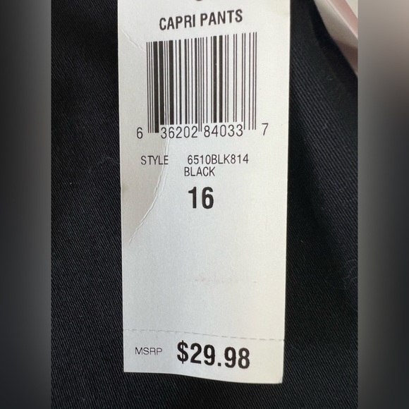 CHARTER CLUB LADIES BLACK CAPRI’S SIZE 16 
22” INSEAM COTTON/SPANDEX - Picture 11 of 14